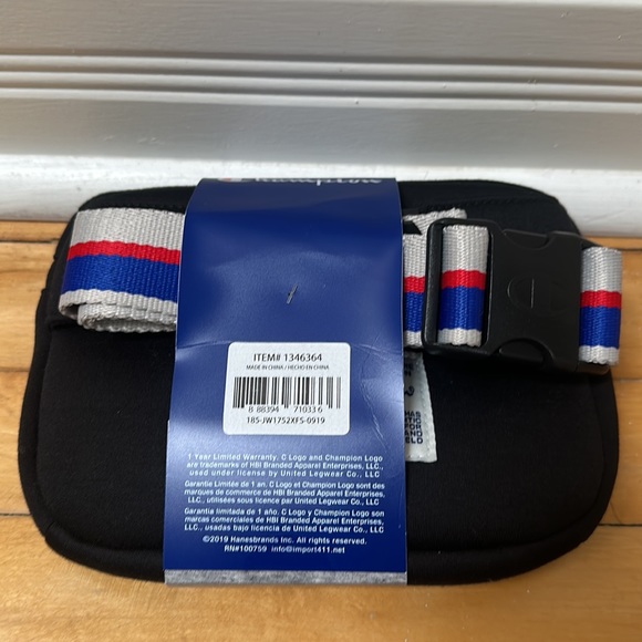 Champion Multi Purpose Belt Bag (Fanny Pack) - Picture 2 of 3